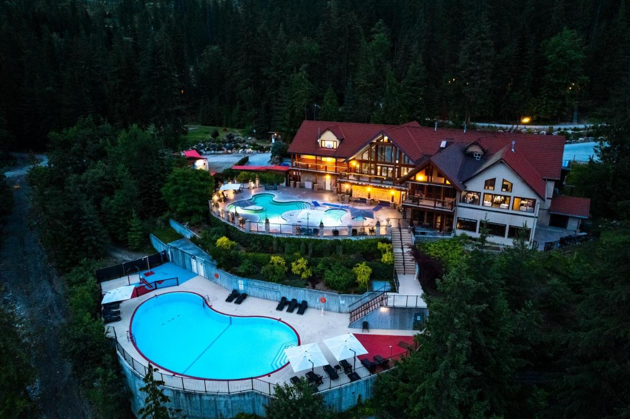 宁静温泉村和水疗中心酒店 Halcyon Hot Springs 外观 照片